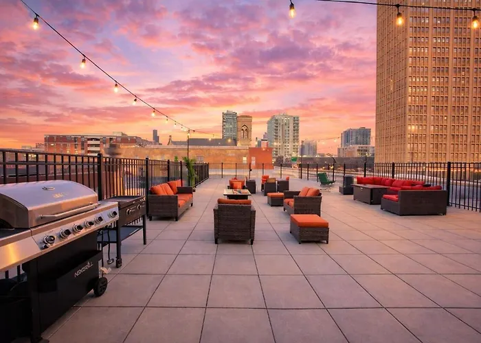 Downtown 2br Getaway South Loop Comfort Near Mccormick Place, Soldier Field And Grant Park